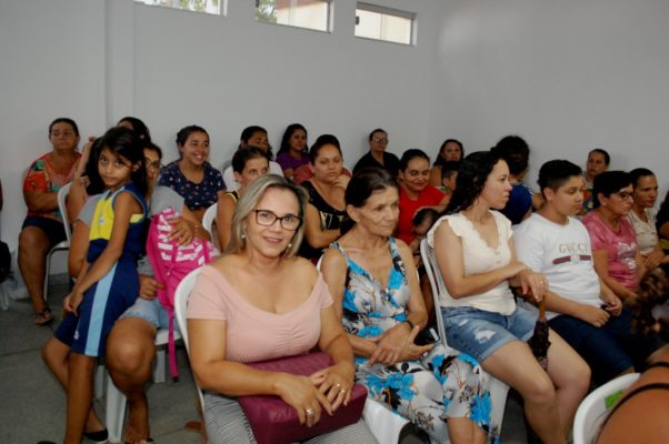 Apresentação-JEPP-Lauriceia-Freitas17-602x400 Secretaria de Educação de Monteiro abre ano letivo com o I Encontro Família & Escola