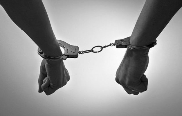 casal-algemado-dependencia-emocional-696x444-1-627x400 Em Arcoverde mãe denuncia filho e nora por tráfico de drogas. Ambos são presos