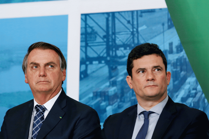 bolsonaromoro Bolsonaro exonera Maurício Valeixo do cargo de diretor-geral da PF