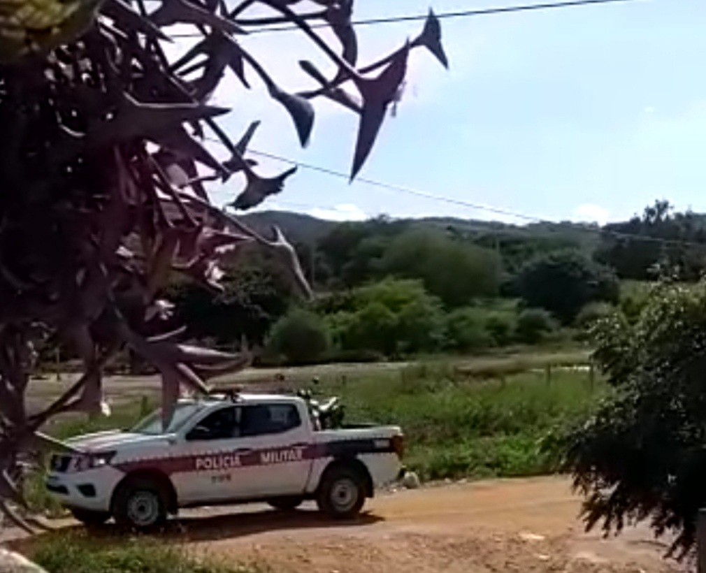 IMG_20200507_115532 Polícia encontra moto furtada abandonada em Monteiro
