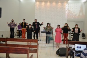 anna-2 Anna Lorena encerra programação de aniversário do município participando da missa na Matriz