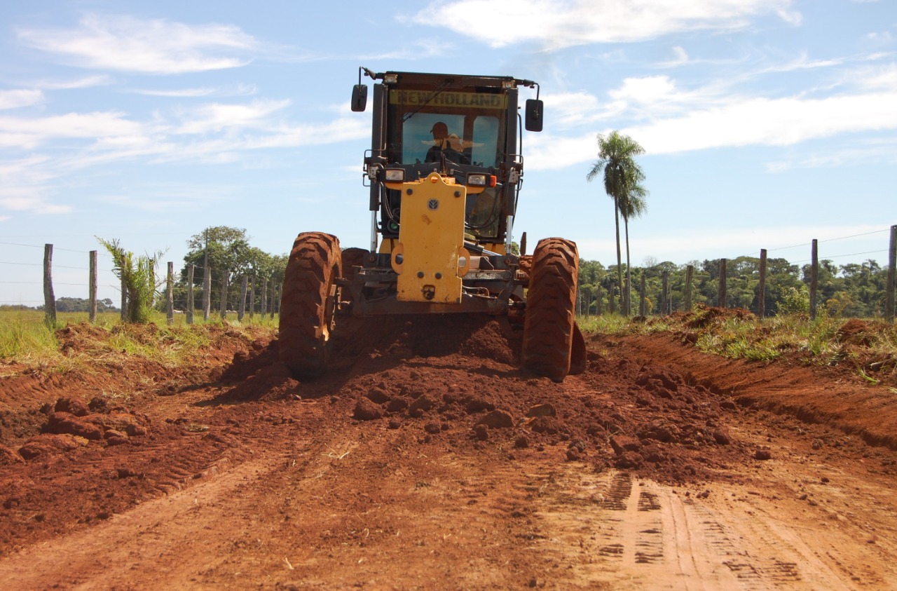 SEMANA-DO-AGRICULTOR-Lorena-entrega-recuperação-de-mais-de150-estradas-de-terra-em-Monteiro-1 SEMANA DO AGRICULTOR: Lorena entrega recuperação de mais de 150 estradas de terra em Monteiro