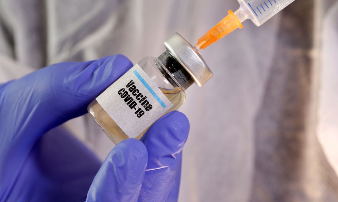 coronavirus-vaccine Plano para imunizar o mundo se transforma em intensa disputa política