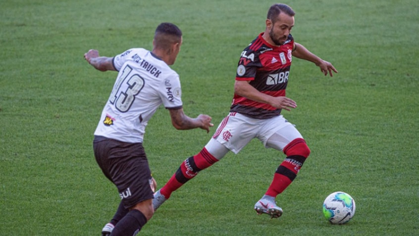Atlético-Flamengo-Maracanã Filipe Luís faz contra, e Atlético desbanca o campeão Flamengo no Maracanã
