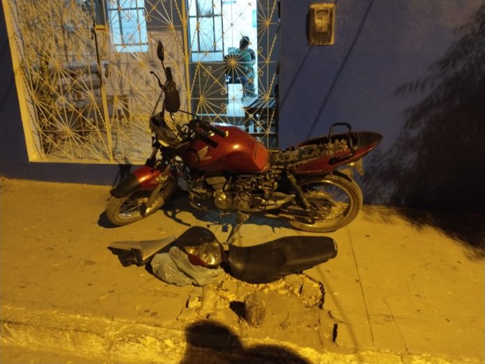 WhatsApp-Image-2020-09-23-at-06.38.21-696x522-1 Polícia Militar prende suspeitos do furto de uma moto e de um carro em Sertânia