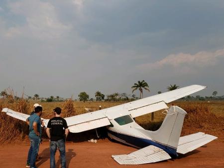 aviao-faz-pouso-forcado Avião faz pouso forçado em RO com mais de 400 kg de cocaína a bordo