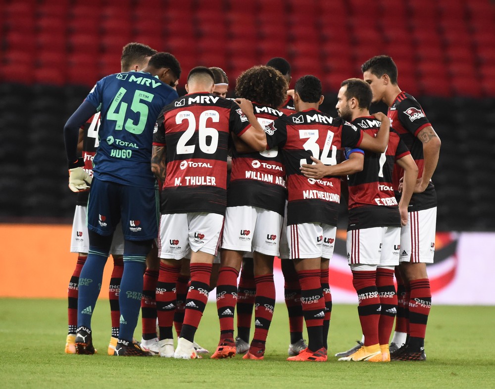 FLA Flamengo passa, mas segue em busca de equilíbrio