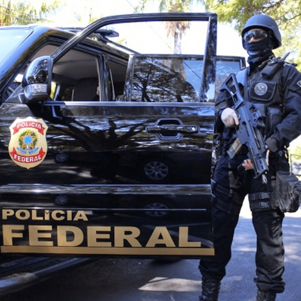PF PF sequestra R$ 400 mi em bens do narcotráfico na maior operação do tipo no ano