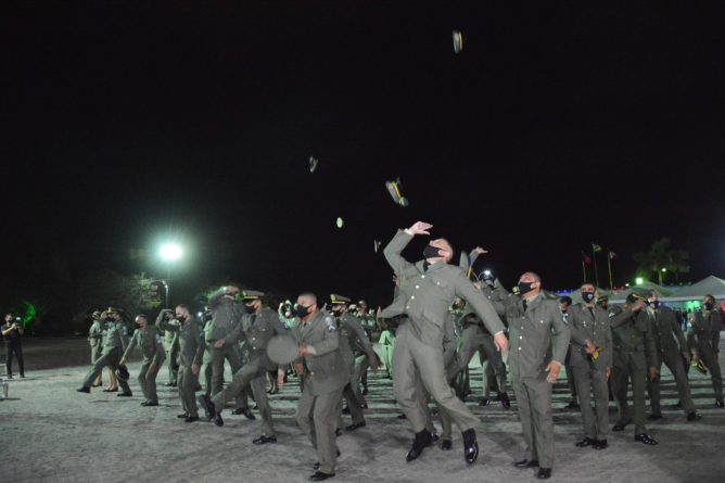 cfsfinal-668x445-1 Governo do Estado forma 49 novos sargentos da Polícia Militar