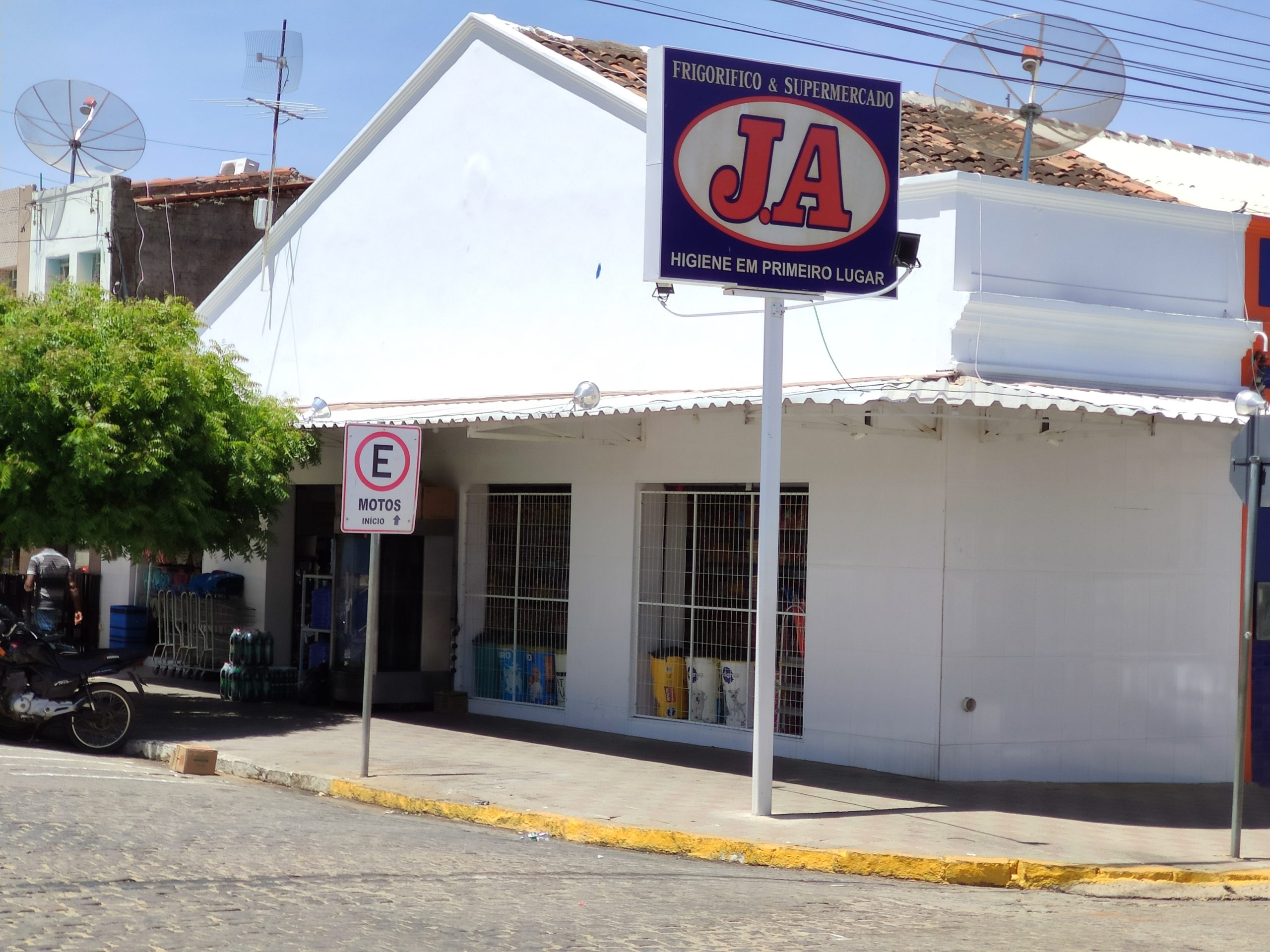 IMG_20201214_110216-scaled Em Monteiro: Frigorífico e Supermercado J.A