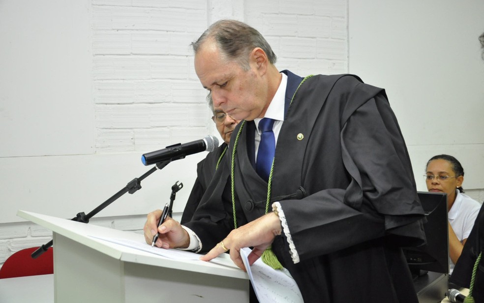ricardo-barros Ricardo Barros é reconduzido ao cargo de defensor público-geral da Paraíba