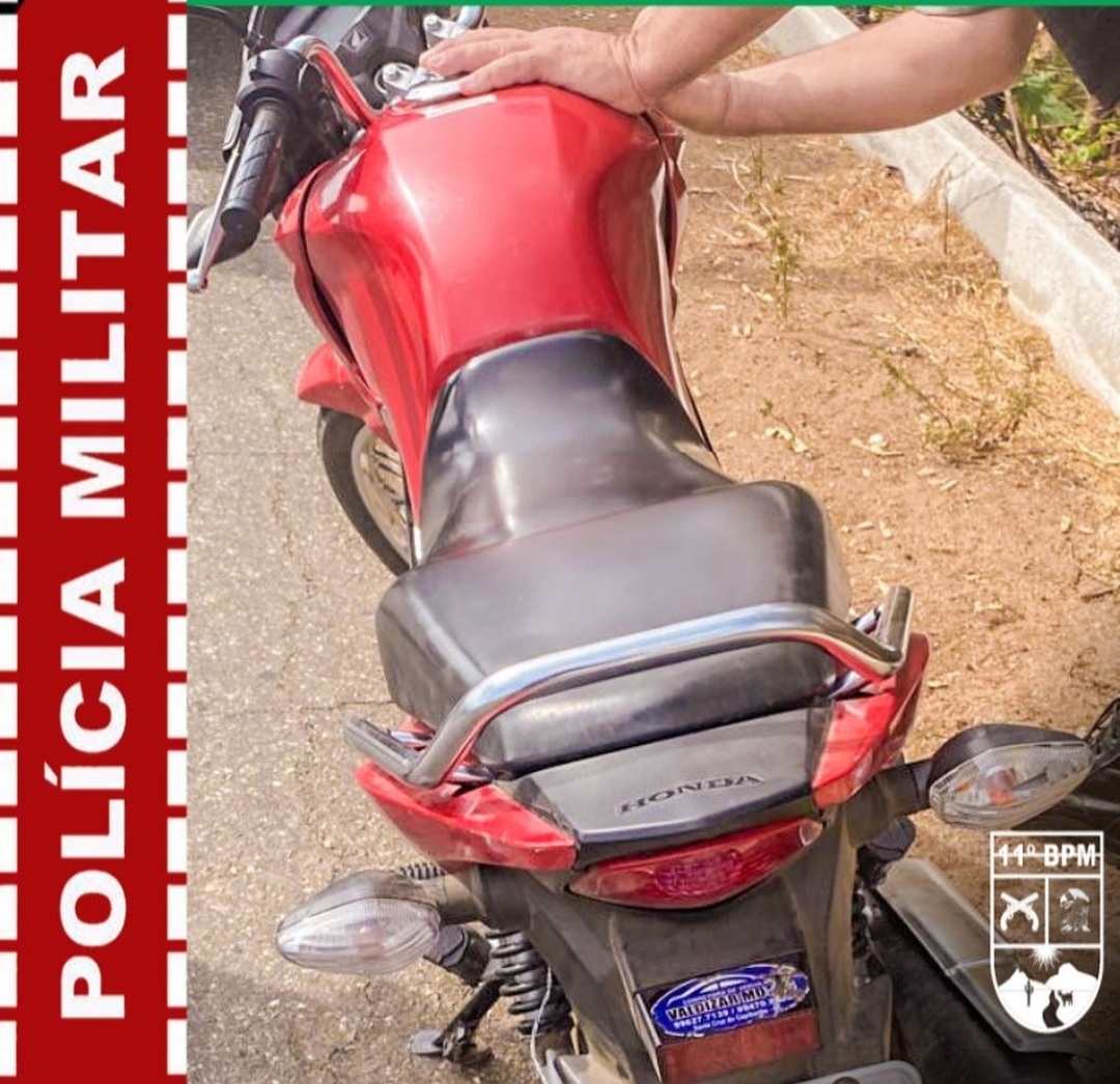 IMG_20210211_064904 Motocicleta roubada em Santa Cruz do Capibaribe é recupera pela Polícia Militar em Sumé