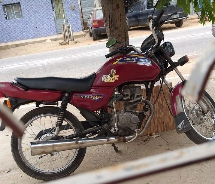 moto-roubada-e1613230710303 Motocicleta Honda é furtada em frente ao banco Santander em Monteiro