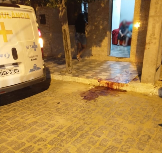 162422041_4139908182697127_8611134619701348_n Homem sofre tentativa de homicídio na calçada de casa em Livramento; vítima morre a caminho do hospital