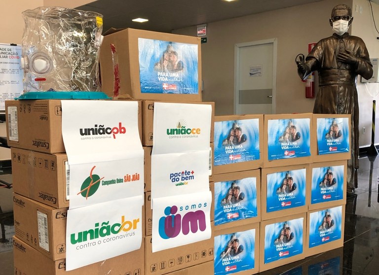 66066e81-88e5-476b-aad7-b58b3793c7ff Secretaria da Saúde da Paraíba recebe doação de capacetes Elmo para paciente acometidos pela Covid-19
