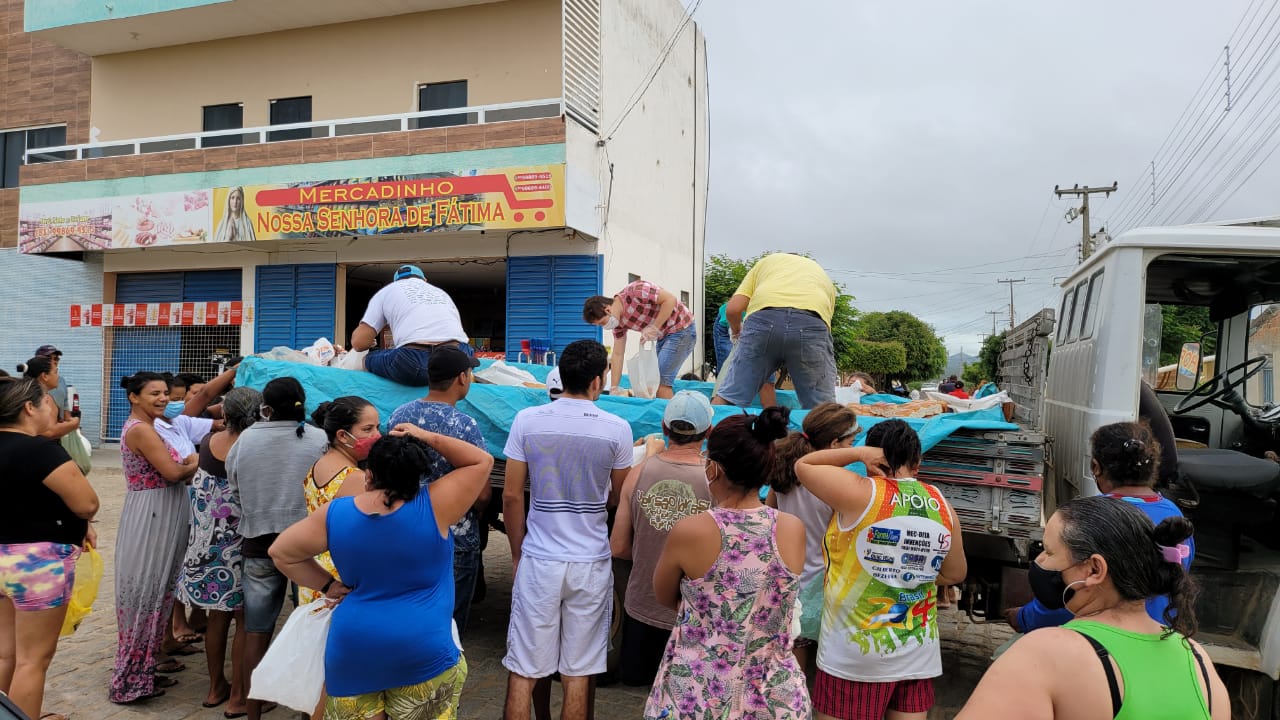 IMG-20210402-WA0100 Projeto Social: realiza mais uma ação com distribuição de pães em Monteiro