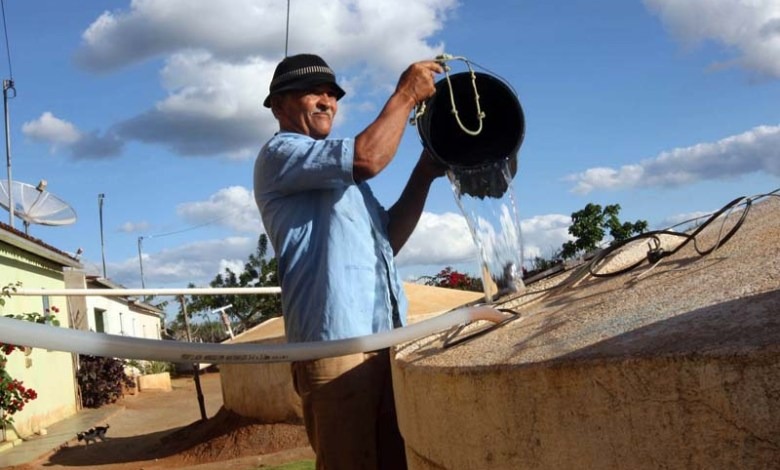 Mais-Agua Secretaria de agricultura inicia semana com ritmo acelerado de atendimentos na zona rural e na zona urbana