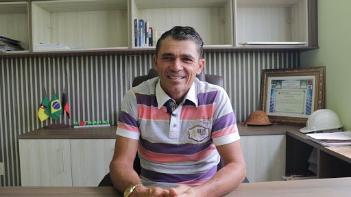Sandro-prefeito-de-Camalau Em Camalaú: Sandro Môco fica cada vez mais distante do poder
