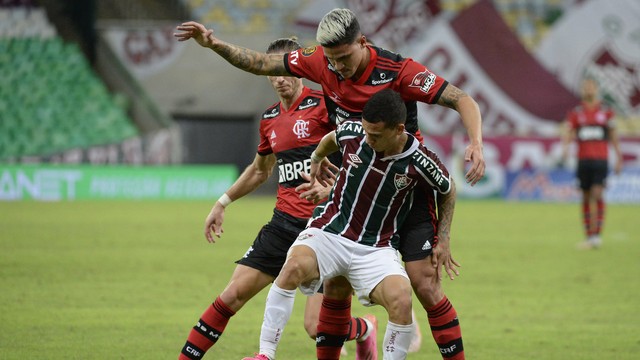 85 Com nove cartões, primeiro jogo da final do Carioca termina empatado entre Fluminense e Flamengo