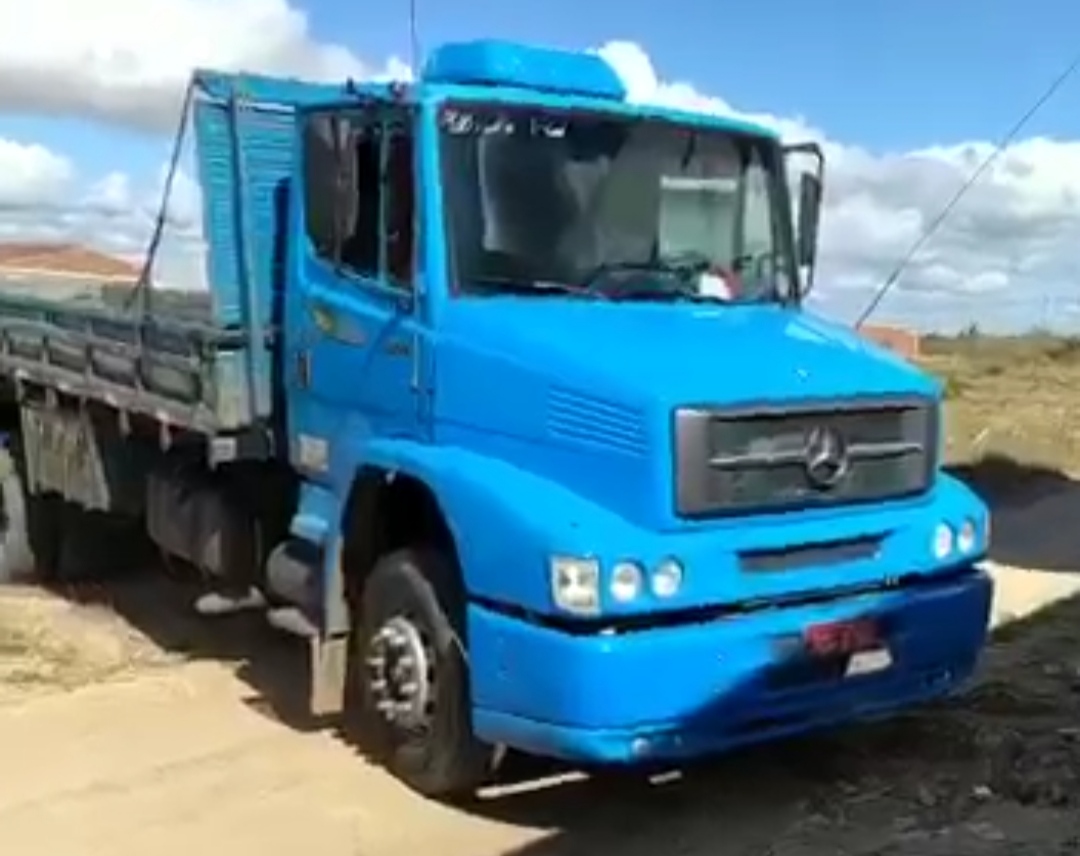 IMG_20210516_164137 Polícia recupera em Petrolina caminhão de Monteirense que havia sido roubado em Juazeiro