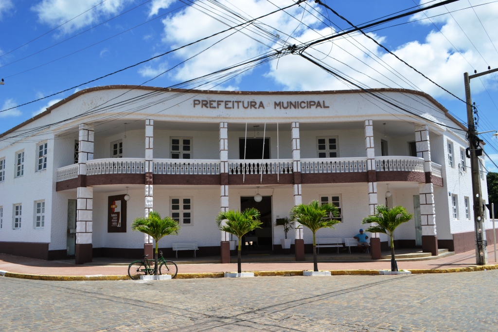 Prefeitura-Monteiro-red-1 Prefeitura de Monteiro emite decreto com novas medidas restritivas para o combate a Covid-19 no município