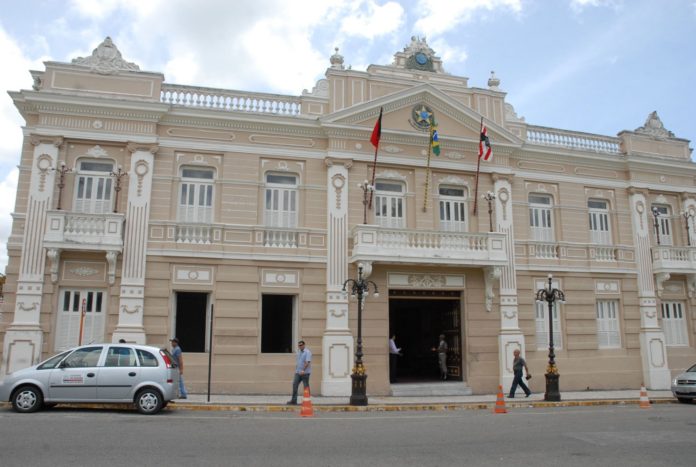 palacio-da-redencao Programa de estágio da PB oferece 670 bolsas de até R$ 1 mil em 46 cidades