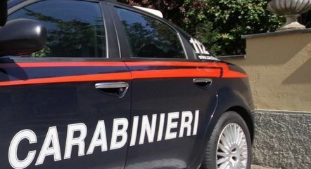 policia-prendeu-dois-homens-de-movimento-antivacina-01052021090823081 Dois homens são presos por incendiarem posto de vacinação na Itália