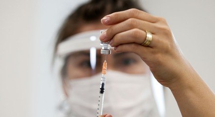 vacina-covid-20052021155742106 Prefeitura de São João do Tigre avança na vacinação e já inicia imunização do público geral entre 45 e 54 anos