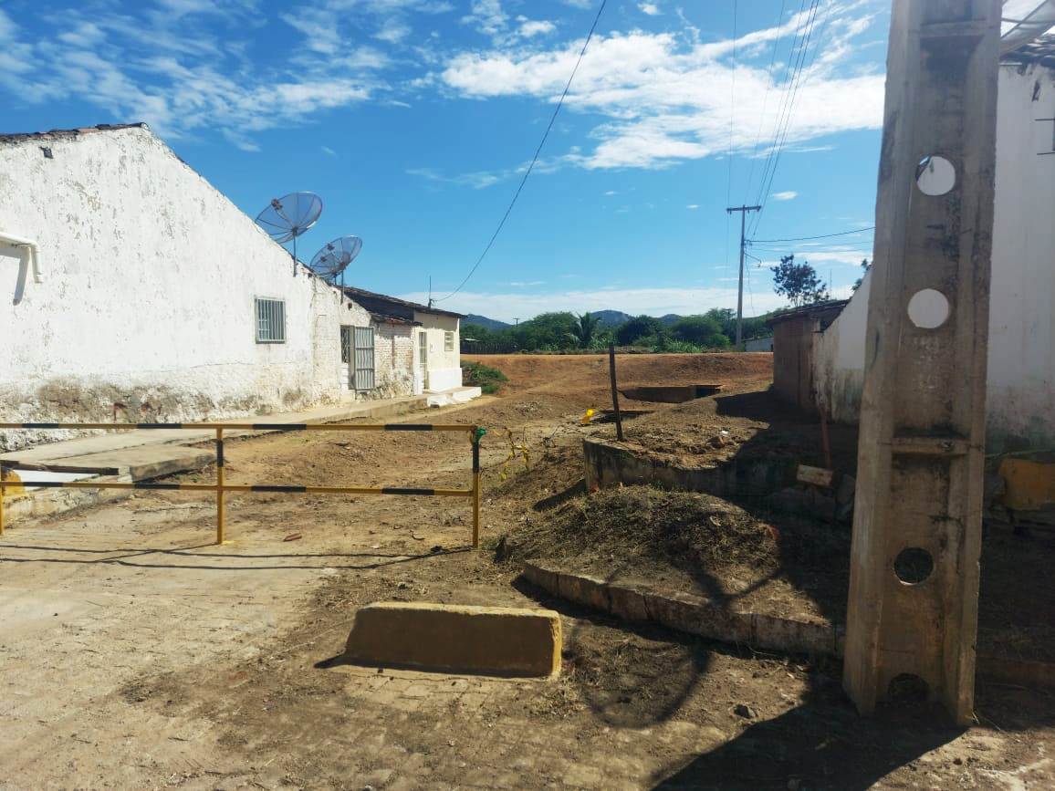 Infraestrutura5 Secretaria de Infraestrutura inicia cronograma de roço e limpeza de matos em ruas e bueiros