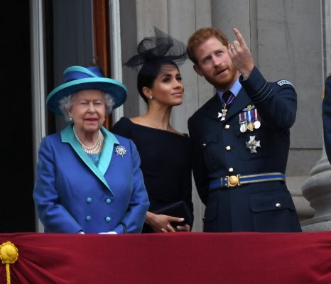 gettyimages-1307419486-466x400 Príncipe Harry e Meghan Markle pedem audiência com a Rainha e deixam corte em polvorosa