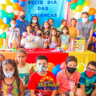 1.4 Prefeitura de São João do Tigre, entrega Brindes e Guloseimas para as crianças do município em alusão ao seu dia