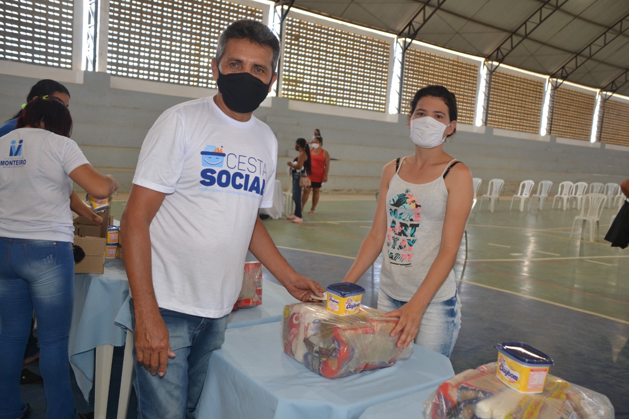 Cesta-Social6 Prefeitura de Monteiro distribuí feiras às famílias cadastradas no Programa Cesta Social
