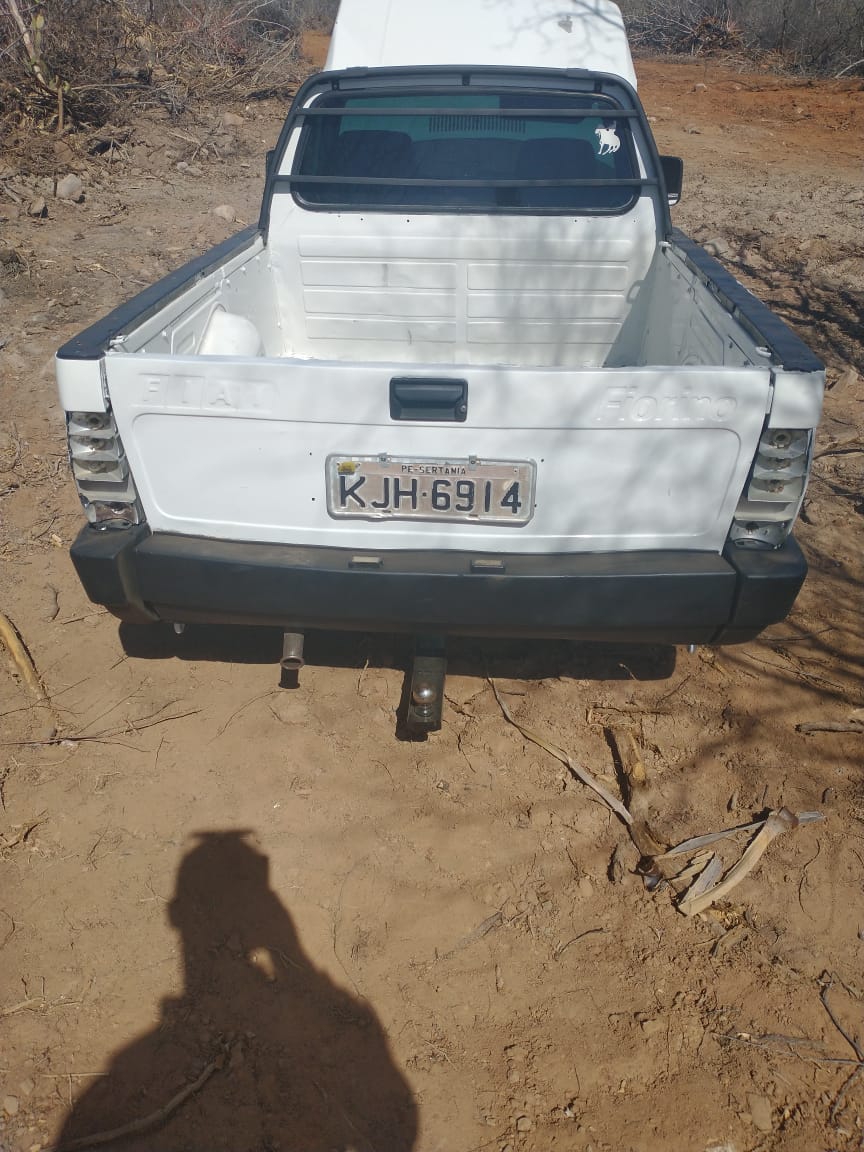 IMG-20211008-WA0184 Furtado em Monteiro, carro é encontrado ‘depenado’ em Sertânia