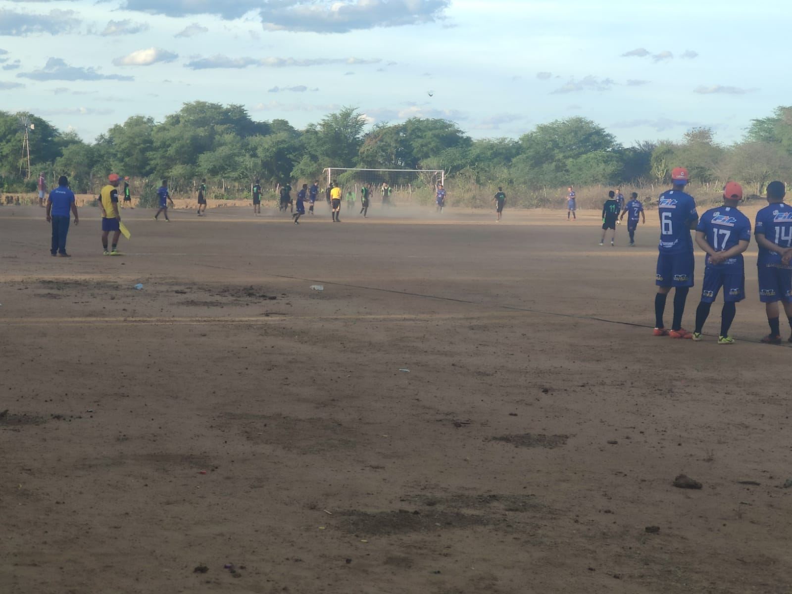 WhatsApp-Image-2021-10-11-at-17.24.52 Aroeira FC vence Mulungu FC, em jogo de apresentação do novo uniforme