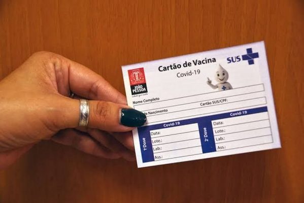 images_1-599x400 Lei que institui passaporte da vacina para entrada em estabelecimentos comerciais é sancionada na Paraíba
