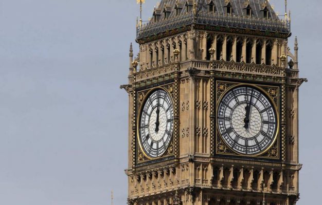 2I2BVNFIBRIESFOP5FMV6ZCVNA-626x400 Relógio do Big Ben será exibido no Ano Novo após quase quatro anos de obras