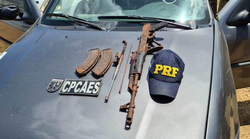 AK-47-5-800x445-1 Polícia Militar apreende fuzil AK-47 em carro no Sertão