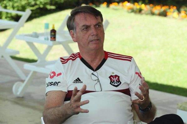 bolsonaro-flamengo-600x400 Bolsonaro revela para quem vai torcer na final da Libertadores: ‘Somos todos Flamengo’