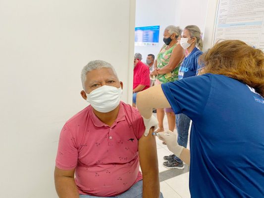 Vacina-Dia-D-2-13-533x400 Em mais um Dia D de vacinação contra Covid-19, Monteiro registra mais 1.041 pessoas vacinadas