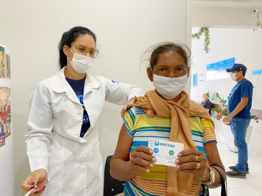 Vacina-Dia-D-2-5-533x400 Em mais um Dia D de vacinação contra Covid-19, Monteiro registra mais 1.041 pessoas vacinadas