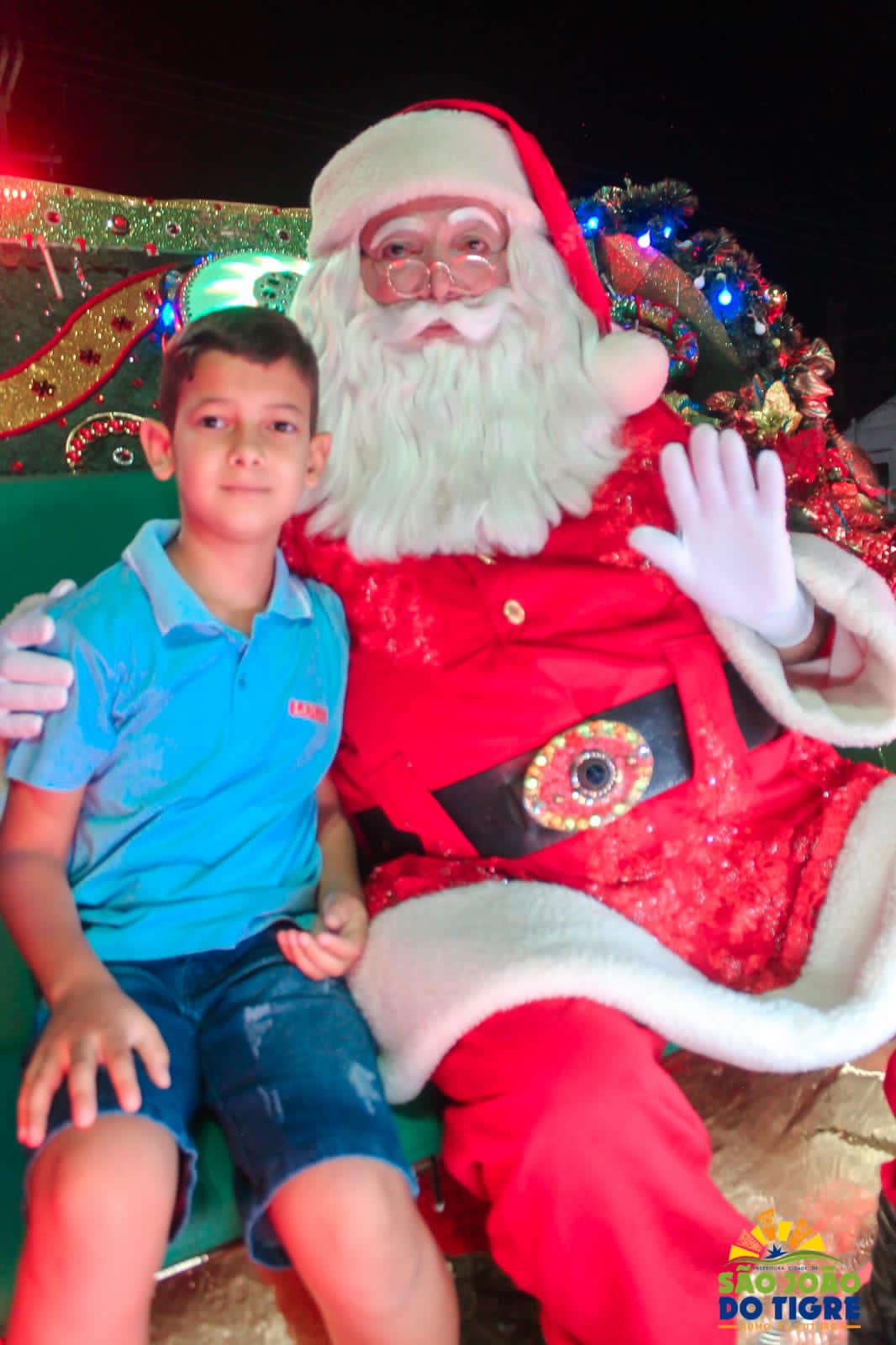 WhatsApp-Image-2021-12-22-at-10.47.48-2 Visita do Papai Noel encheu o município de São João do Tigre de magia e alegria