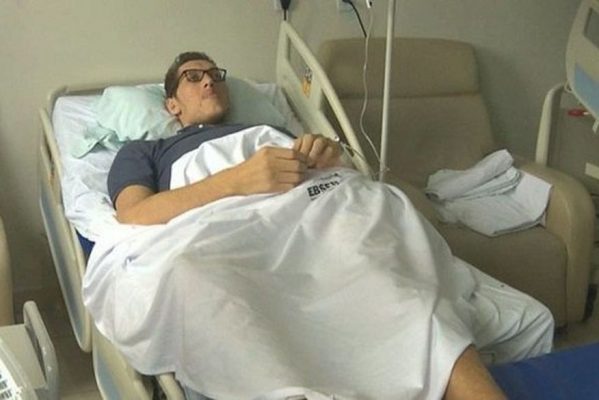 ninao_internado-599x400 Ninão, o homem mais alto do Brasil, é internado para amputar perna em hospital de Campina Grande