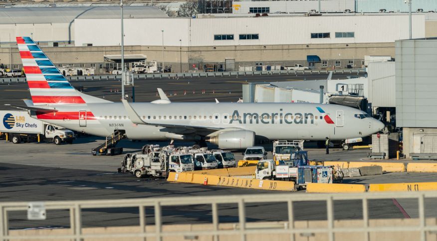 tagreuters.com2021binary_LYNXMPEHBQ0D6-FILEDIMAGE Alta de casos da variante Ômicron faz mais 800 voos serem cancelados nos EUA