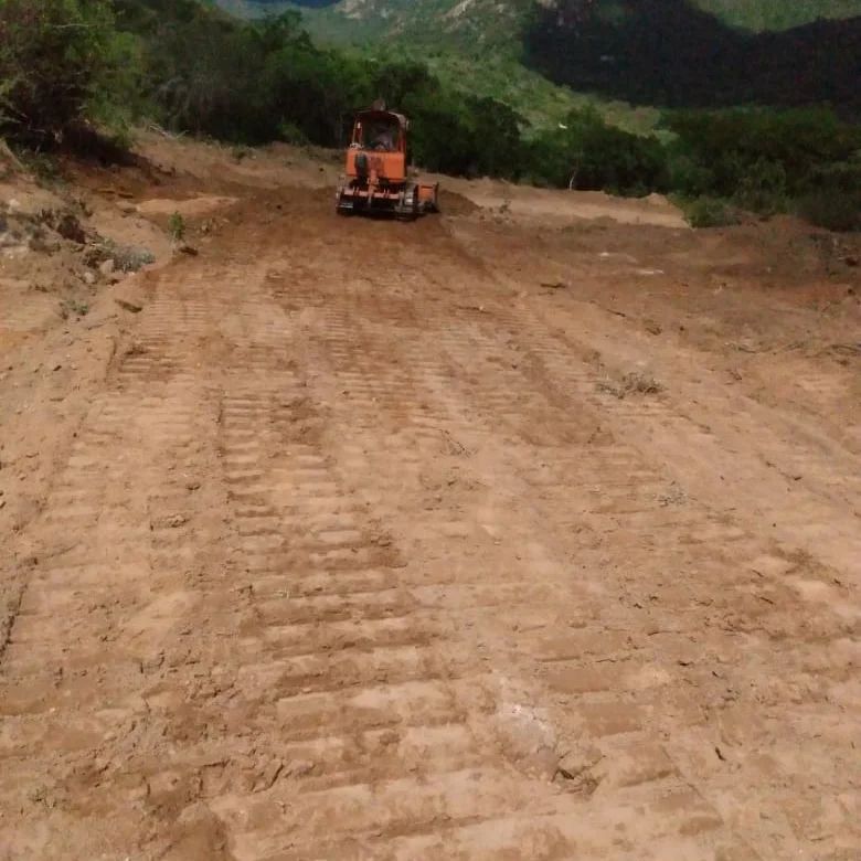 272214936_253914983408887_8389093934242629344_n.webp Prefeitura de São João do Tigre inicia recuperação de mais estradas no município