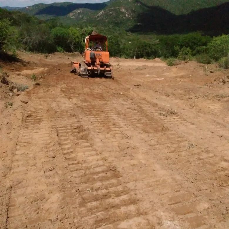 272215705_158709849826787_4851029300716493746_n.webp Prefeitura de São João do Tigre inicia recuperação de mais estradas no município