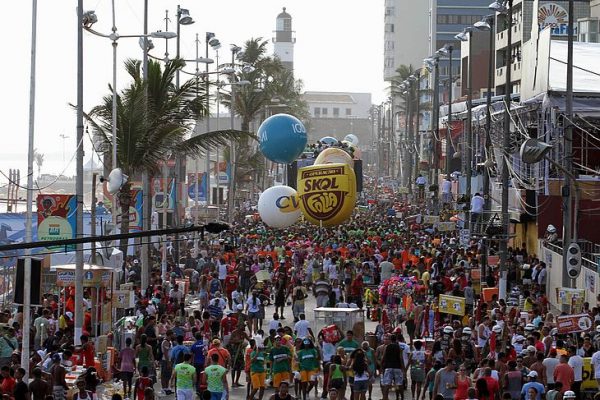 csm_Carnaval_de_Salvador_-_Foto_Ag._BAPressFolhapress_acc7f7bbcd-600x400 Salvador confirma cancelamento do Carnaval de rua em 2022