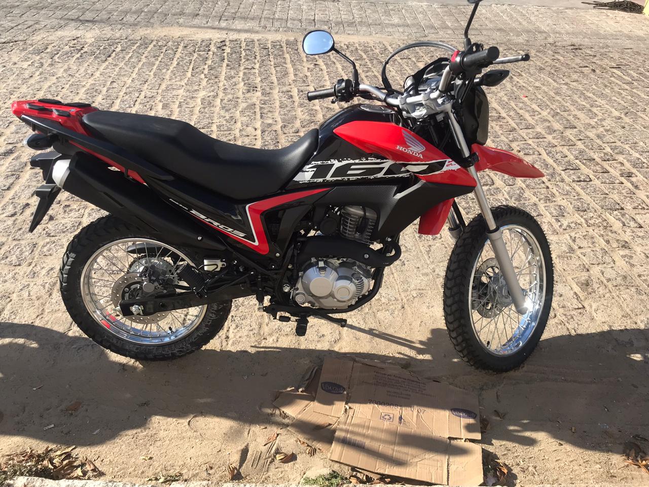 IMG-20220224-WA0149 Moto tomada de assalto em Monteiro é encontrada abandonada na zona rural