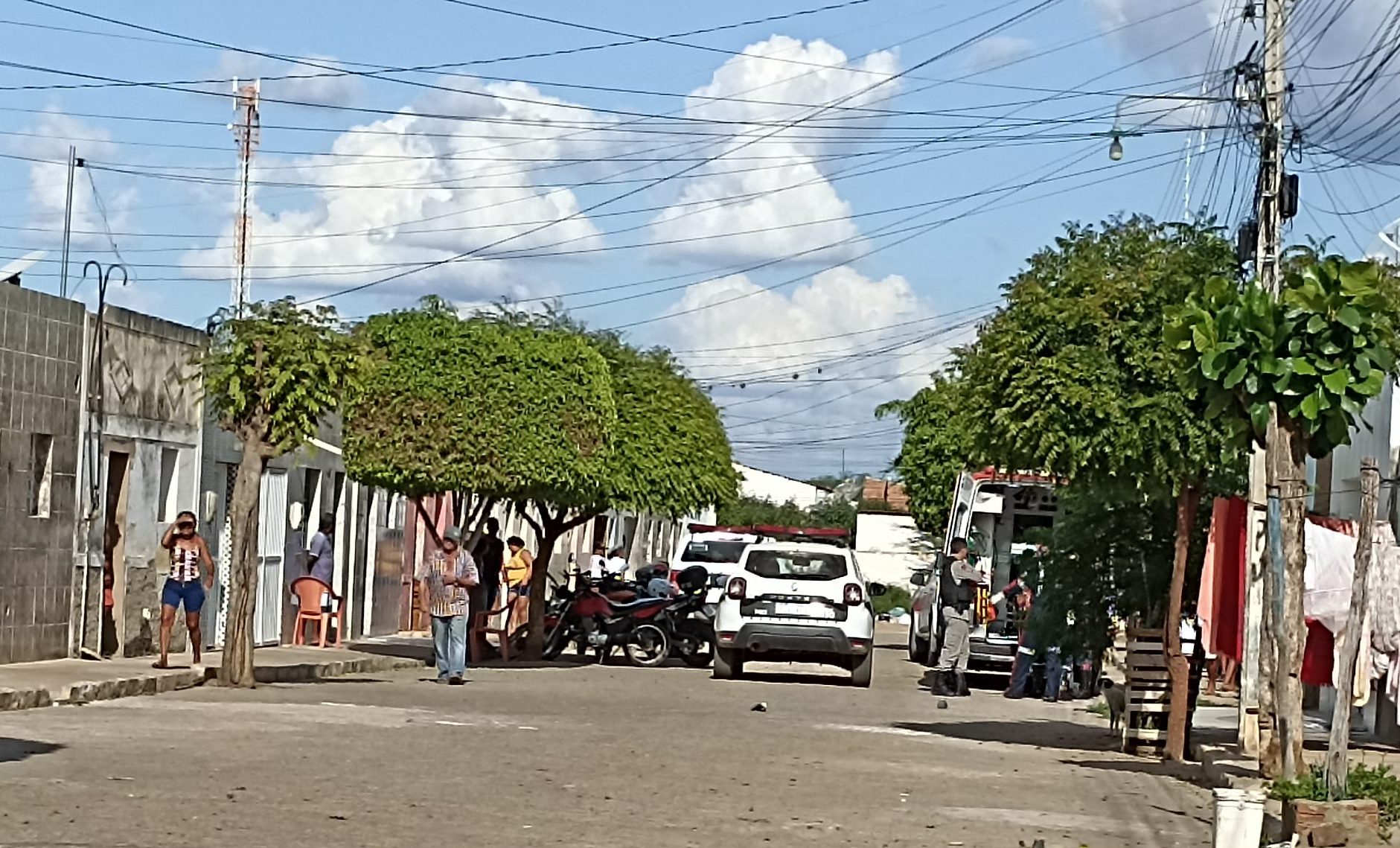 IMG_20220206_152548-scaled-e1644173260937 Homem é morto e três pessoas ficam feridas no bairro do Matadouro em Monteiro