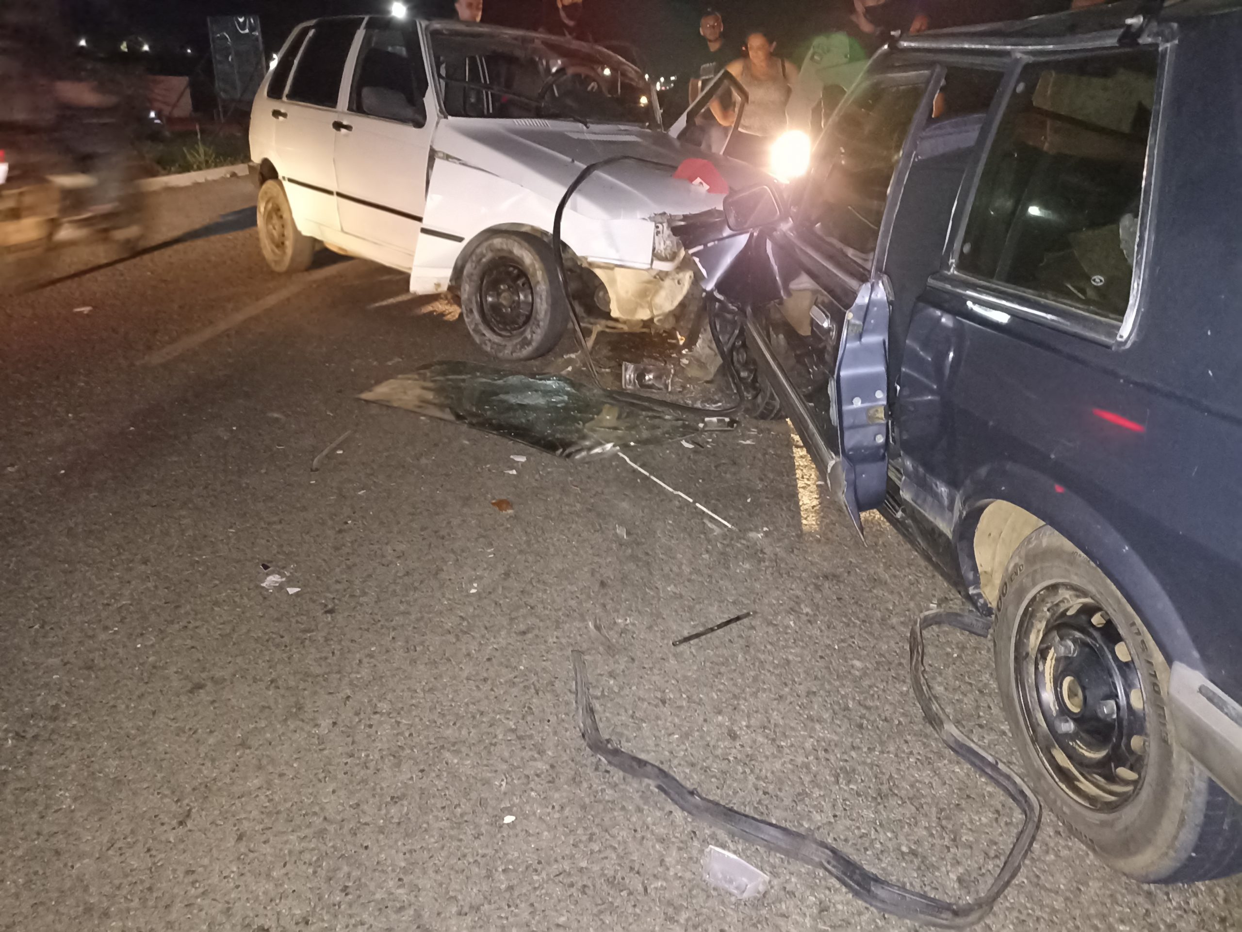 IMG_20220206_185752-scaled Cinco pessoas ficam feridas após colisão frontal em Monteiro