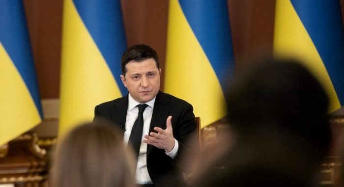presidente-da-ucrania-volodymyr-zelensky-28012022184721586-700x381 Presidente da Ucrânia garante que não vai sucumbir às provocações russas